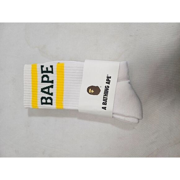NWT BAPE (A Bathing Ape) Crew Socks Size Medium Unisex Rare - Picture 4 of 6